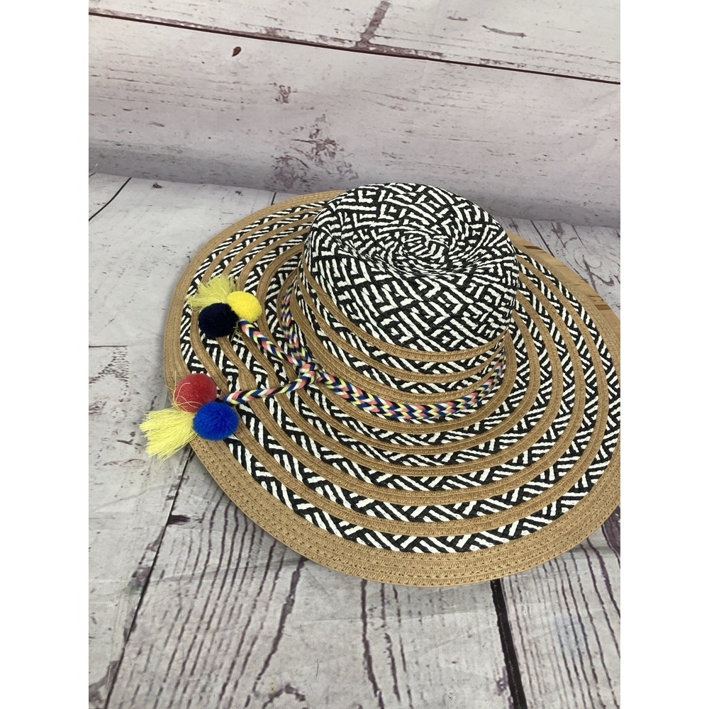 Steve Madden Straw Sun Hat Wide Brim Boho Pom Pom One Size Beach Summer
